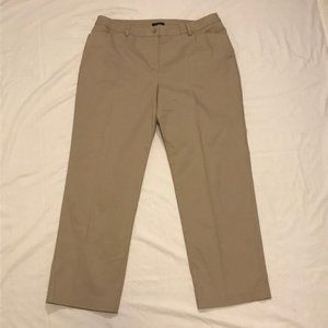 Jones New York "Signature Woman" beige pants